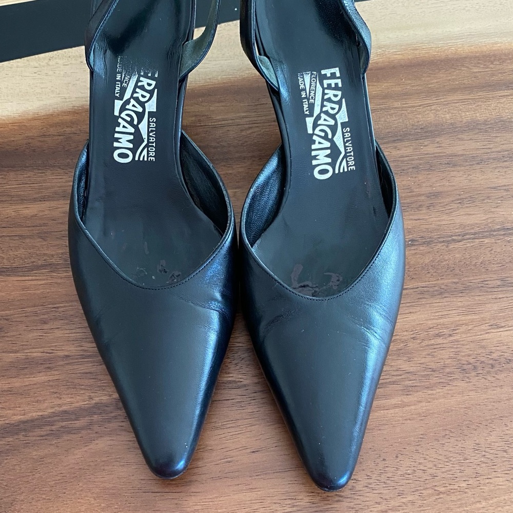 Salvatore Ferragamo shoes in very good contrition size 7 1/2